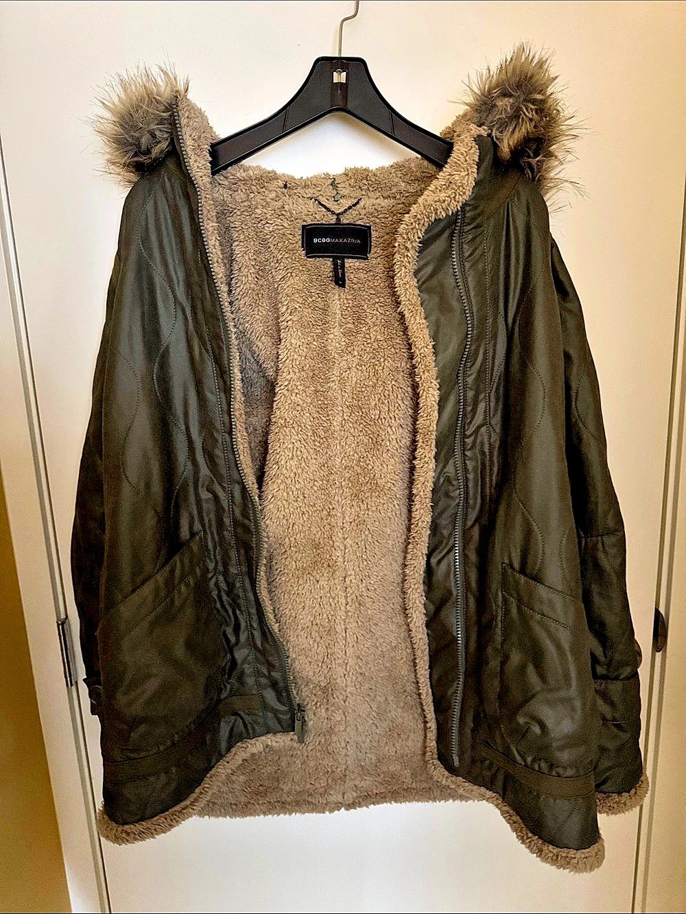 BCBGMAXAZRIA Faux Fur Trim Hooded Puffer Jacket